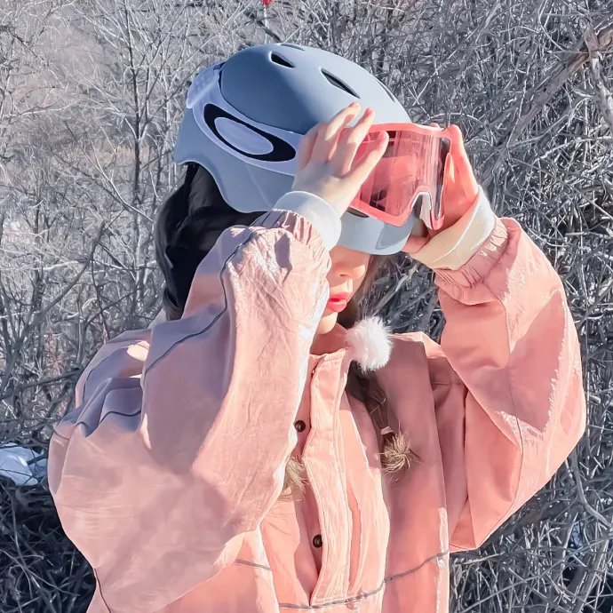 哈啰小梅子:水底情缘